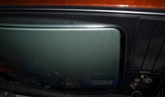REDUCERE 150 LEI !! // ULTIMUL PRET !! = TELEVIZOR DE COLECTIE ALB NEGRU DIAMANT 220 foto