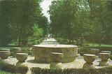 Tg Jiu, Masa tacerii si aleea scaunelor, Brancusi, vedere circulata 1985