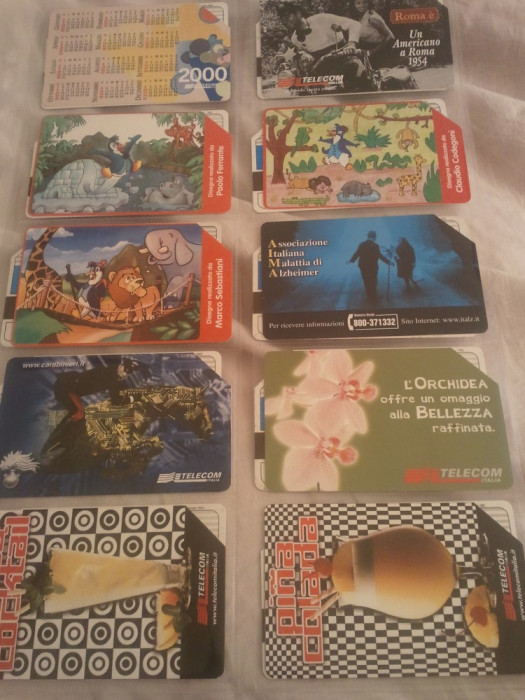 Lot 20 cartele telefonice Italia 15 + folie de plastic + taxele postale = 30 roni
