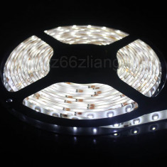 Banda cu LED ALB RECE XENON REZISTENTA LA APA SMD 3528, 60 LED / metru, 5 metri (500 cm) autoadeziva (pt auto sau decorari amenajari mobila) foto