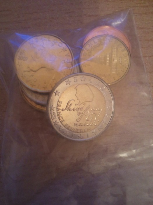 Lot 8 Monede EURO Slovenia 43 65 G 200 Roni NECIRCULATE neatinse Sunt 