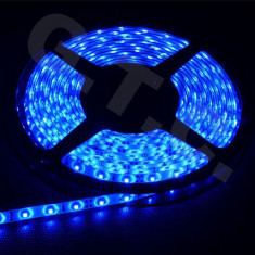 Banda cu LED albastra REZISTENTA LA APA SMD 3528, 60 LED / metru, 1 metru (100 cm) autoadeziva (pt auto sau decorari amenajari mobila) foto