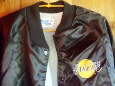 Geaca LA Lakers, originala adusa din USA, made in USA, nylon captusita bumbac, marime XL foto