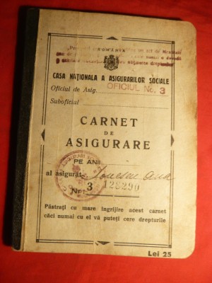 Carnet de Asigurare 1945 cu 48 Timbre Fiscale + 1 Timbru Viza foto