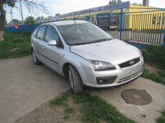 dezmembrez ford focus 1.6 tdci 2005 full fara piele foto