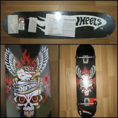 Skateboard Hot Wheels &amp;quot;Flying Skull&amp;quot; - NOU SIGILAT foto