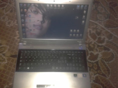 Laptop Samsung i3 foto