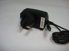 Incarcator, adaptor stecher UK 5V... foto