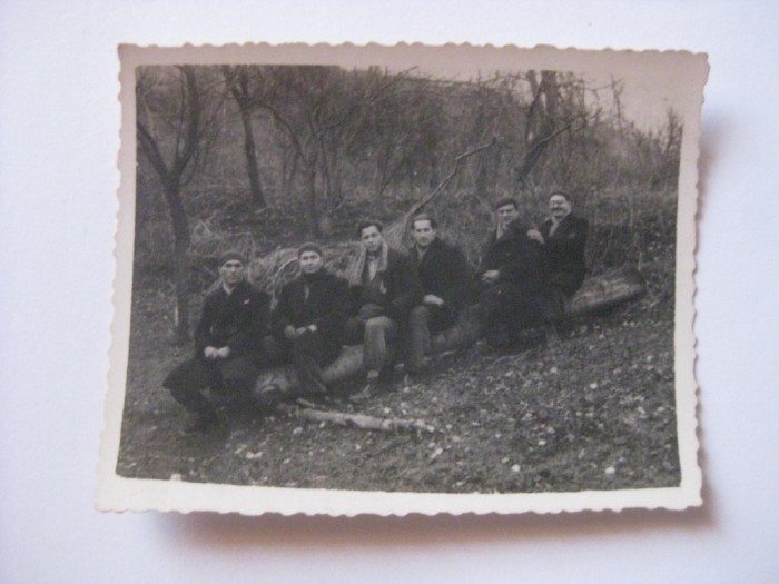 REDUCERE 50%! FOTOGRAFIE CU LEGIONARI IN TABARA DE LA BREAZA DIN 1936 foto mare REDUCERE 50%! FOTOGRAFIE CU LEGIONARI IN TABARA DE LA BREAZA DIN 1936 foto mare