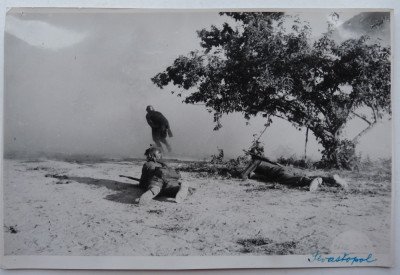 Fotografie ; Atacul Vanatorlori de Munte romani pe frontul Sevastopolului ,1941 foto
