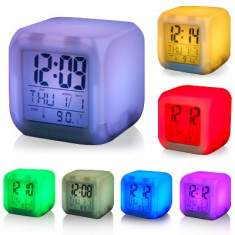 Ceas desteptator 7 culori ceas cubic ceas de birou ceas cub ceas leduri, ceas cu alarma,data,temperatura ceas afisaj digital ceas led CEAS BIROU foto