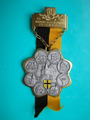HOPCT BELGIA MEDALIE/DECORATIE NR33---a10 a ANIVERSARE A MARSULUI /SPORTIV 1982 foto