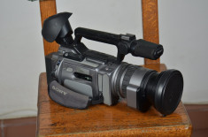 Vand camera video Sony VX2100 cu adaptor wide VCL-HG0758 foto