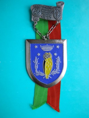 HOPCT BELGIA MEDALIE/DECORATIE NR 7 -.POLITIA BRUXELLES -MARSUL SPORTIV-1987 foto