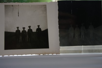 Poza patru ofiteri romani + negativ - 1940-1942 foto
