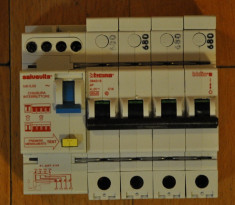 siguranta automata tetrapolara BTICINO 16A dif 0,03 - salvavita foto