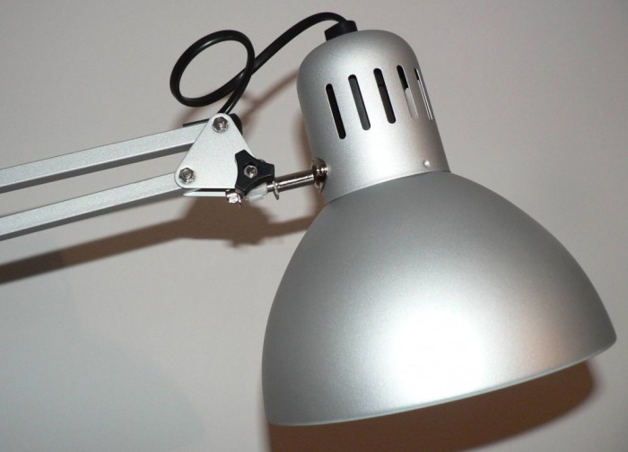 Lampa De Birou Cu Lumina Rece Ideala Pentru Manichiura Pedichiura