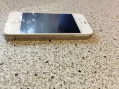 iPhone 4 alb 32gb foto