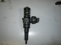 Injector VW t5 2.5 d cod 038130079 HX sau 0986441512 foto