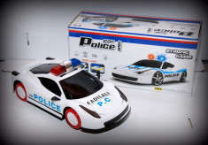 Masina de politie cu sunete specifice si lumini 3D, o jucarie foarte distractiva! foto