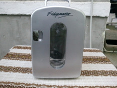 mini frigider mic de bauturi si la 12 v si la 220v este si auto fridgemaster (si prin posta romana) foto