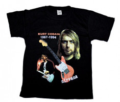 Tricou Kurt Cobain - chitara rosie foto