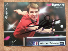 POZA CU AUTOGRAF - WERNER SCHLAGER, CAMPION MONDIAL LA TENIS DE MASA foto