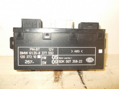 unitate control usi / portiere calculator releu BMW E39 520i 2003 cod 6135 8377592 foto