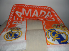 Fular FC Real Madrid nou 2014 Model pentru iarna gros Calitate foarte Buna ! foto