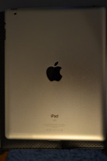 Apple iPad 2 Wi-Fi 16GB + 2 Huse foto