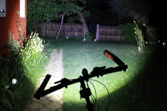 Lanterna bicicleta UltraFire Zoom cu Led Cree XM-L T6 1000 Lumeni foto