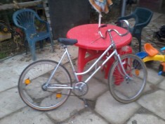 Bicicleta de dama - GLOBUS 2000 - functionala foto