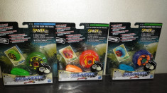 BEYBLADE XTS ELECTRO SPARK CU LUMINI SI SUNETE NOUL MODEL ORIGINAL HASBRO foto