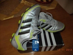 Ghete fotbal Adidas Ezeiro marimea 42 foto