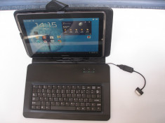 Husa GALAXY TAB 2 P5100 Samsung universala neagra cu tastatura inclusa prin usb pentru tablete de 10.1 inci + CADOU adaptor OTG mufa lata mapa carte foto