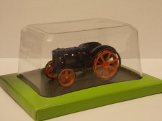 Tractor Fordson E27N - 1945 - 1/43 foto