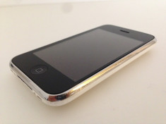 APPLE IPHONE 3GS 32GB WHITE stare buna , decodat Soft + ACCESORII !! foto
