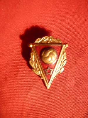 Insigna veche Fotbal URSS cu marcaj ,h= 2,3 cm foto