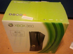 xbox 360 - 4gb + 4 jocuri foto