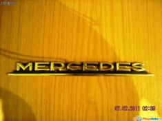 emblema scris MERCEDES foto