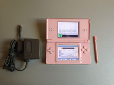 Vand joc Nintendo DS Lite , roz , stare foarte buna foto