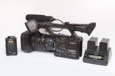 Camera video HD 1080 Sony HVR Z7 + HVR-MRC1 + 4 carduri CF foto