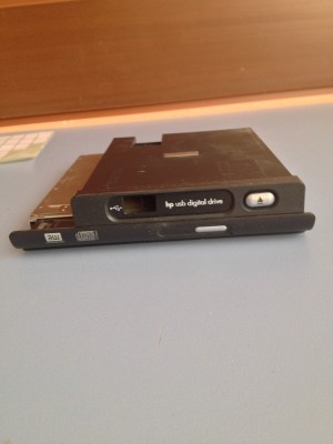 DVDRW SI ADAPTOR HP PAVILION ZX5000 foto