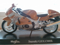 Macheta moto motor motocicleta colectie scara 1/18 Maisto Suzuky (si prin posta romana) foto