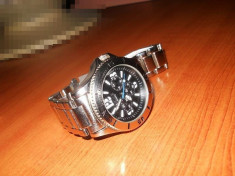 Stainless steel back water resistant swiss made. foto