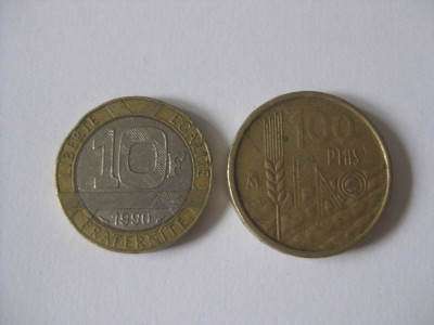 2 MONEDE COLECTIE:10 FRANCS 1990 + 100 PESETAS FAO 1995 foto