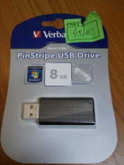 USB FLASH VERBATIM 8GB SIGILAT (ALVio) (schimb cu jocuri de ps3 / xbox 360 ) foto