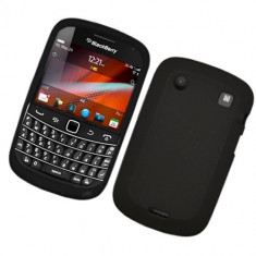 HUSA BLACKBERRY 9900 Bold Touch NEAGRA PLASTIC SLIM CASE SPATE BLACKBERRY AI ACCES LA TOATE FUNCTIILE TELEFONULUI+ folie ecran + livrare gratuita foto