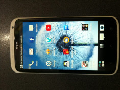 HTC One X, Super IPS LCD2 capacitive touchscreen 4.7&amp;#039;&amp;#039;, Quad Core Cortex A9 1.5 GHz, 1024MB RAM, 16GB,8.0MP, Android 4.0, alb foto