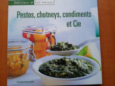 PESTOS, CHUTNEYS, CONDIMENTS ET CIE foto